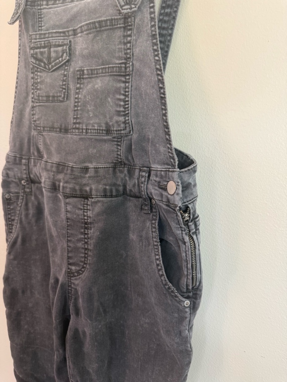 Free People Grey Overalls Skinny Leg Cropped Rolled Hem 28 Casual Festival - Picture 6 of 11